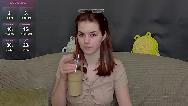 ElzaBlis online show from November 2025 01:09:02 PM