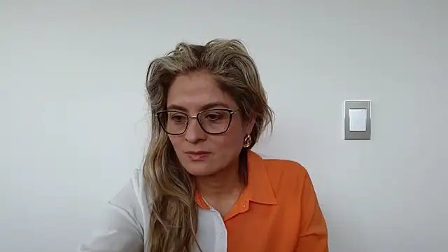 linda-mature43 online show from September 2025 03:24:01 PM