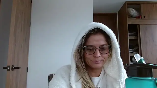 linda-mature43 online show from November 2025 02:29:02 PM