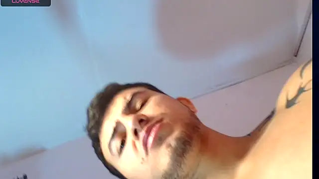 Snapshot of Luna_logan chatting on October 2025 02:06:01 PM Luna logan online show from October 2025 02:06:01 PM