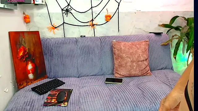 Snapshot of Luna_logan chatting on October 2025 02:24:01 AM Luna logan online show from October 2025 02:24:01 AM