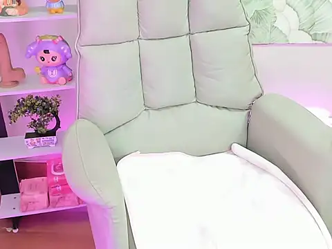 Mix-MiuMiu online show from October 2025 03:43:01 AM