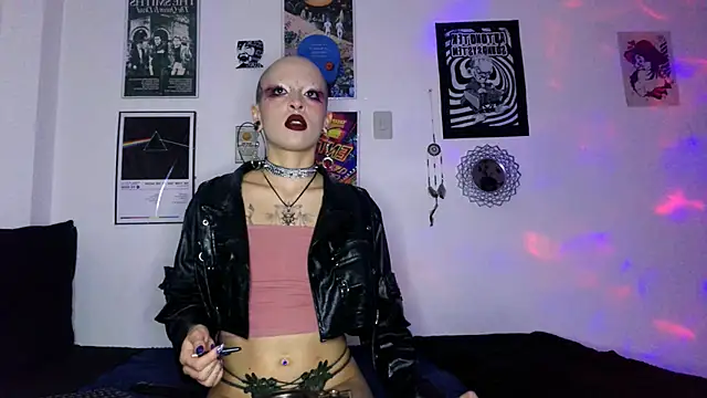 plutonbluemooon333 online show from November 2025 11:26:01 PM