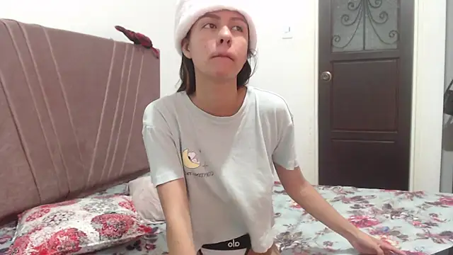 nathaly jones  online show from December 2025 12:14:02 PM