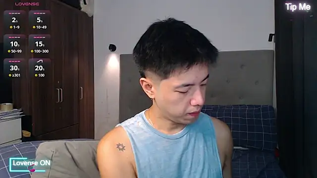 Addictiveboi online show from November 2025 02:06:01 AM