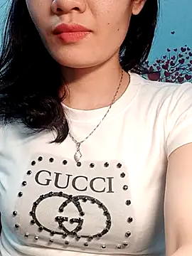 Hinna x online show from March 2026 01:17:02 PM