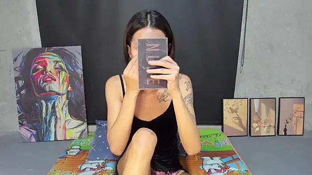 Colette Thompson online show from March 2026 12:53:02 PM