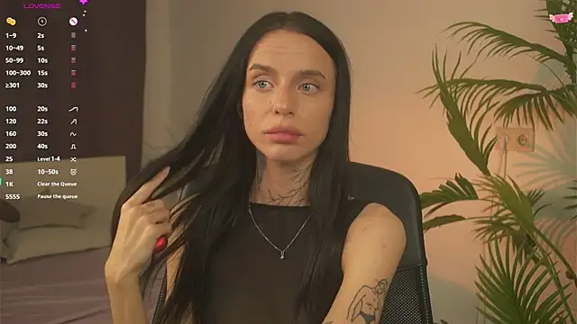 Snapshot of livia_starwars chatting on September 2025 09:51:01 PM livia starwars online show from September 2025 09:51:01 PM