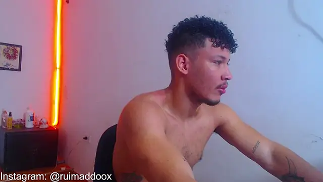 RuiMaddoox online show from February 2026 11:47:02 AM