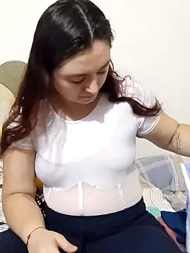 Anaa Rose online show from November 2025 02:52:02 PM