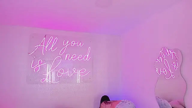 aleksandramiller  online show from April 2026 12:38:02 PM