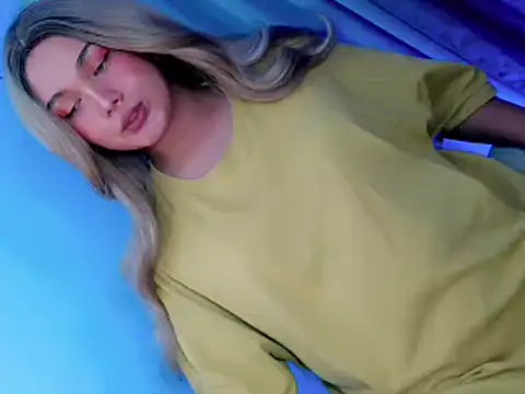 Snapshot of Sweet_angelinax chatting on April 2026 01:20:01 PM Sweet angelinax online show from April 2026 01:20:01 PM
