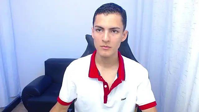 Matiius18 online show from February 2026 01:38:02 PM