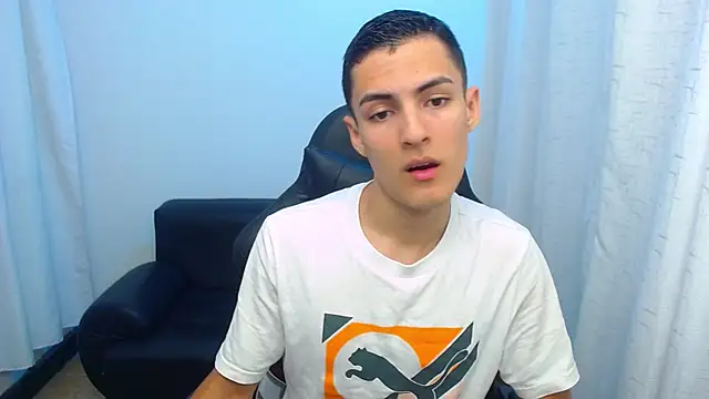 Matiius18 online show from March 2026 01:55:01 PM