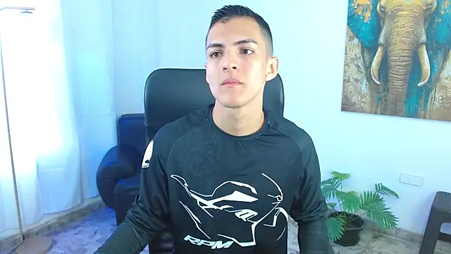 Matiius18 online show from May 2026 02:01:02 PM