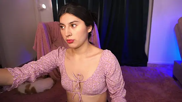 Auralea online show from September 2025 03:28:01 AM