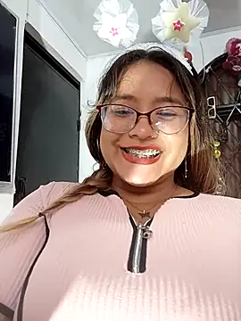 Snapshot of AsshleyVillaloboss chatting on September 2025 10:15:02 PM AsshleyVillaloboss online show from September 2025 10:15:02 PM