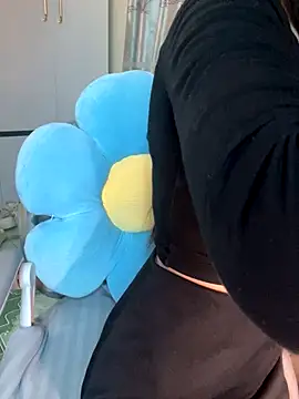 Snapshot of Dior_baby chatting on December 2025 01:43:02 AM Dior baby online show from December 2025 01:43:02 AM