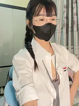 Snapshot of Dior_baby chatting on December 2025 01:28:02 PM Dior baby online show from December 2025 01:28:02 PM