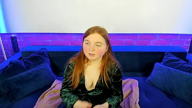 KattyRose8 online show from October 2025 06:52:01 PM