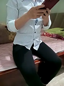 Snapshot of Sweet-Berry89 chatting on November 2025 02:01:02 AM Sweet-Berry89 online show from November 2025 02:01:02 AM