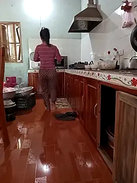 Snapshot of Sweet-Berry89 chatting on November 2025 03:49:02 AM Sweet-Berry89 online show from November 2025 03:49:02 AM