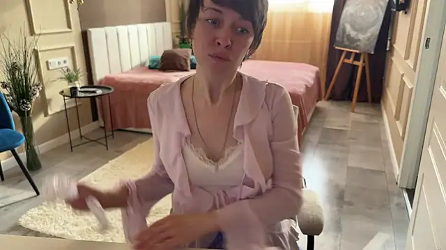 daniellia  online show from April 2026 02:16:02 PM