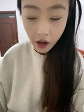 MengMeng0515 online show from December 2025 11:41:02 AM