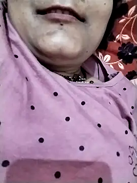 Snapshot of beena01 chatting on October 2025 05:57:02 PM beena01 online show from October 2025 05:57:02 PM
