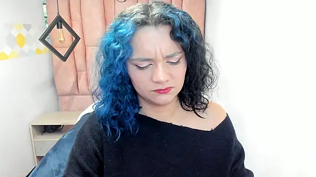 Kiara Cruz   online show from October 2025 08:33:01 PM