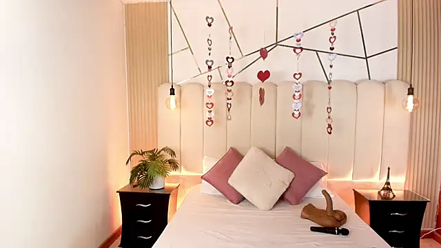 Snapshot of candyclair1 chatting on February 2026 07:21:01 PM candyclair1 online show from February 2026 07:21:01 PM