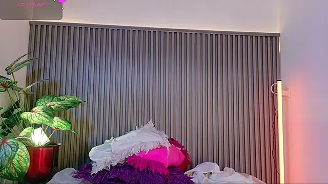 Celeste Presstigge online show from September 2025 09:04:01 PM