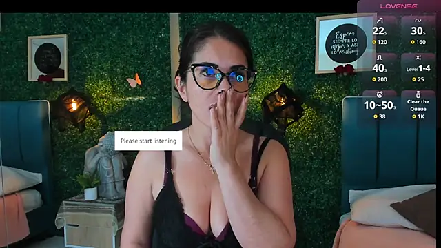 Linagh  online show from October 2025 11:42:01 AM