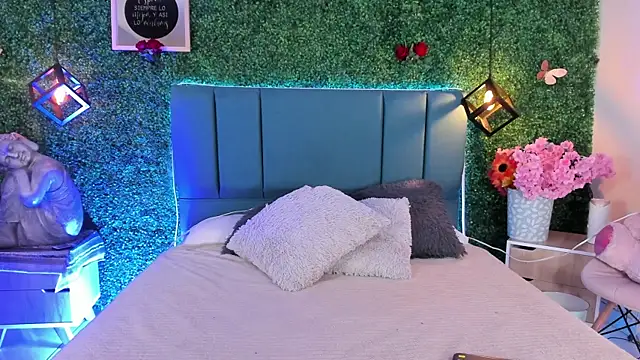 Linagh  online show from April 2026 12:27:01 PM