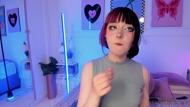 Zoe Lynch  online show from July 2026 12:00:02 PM