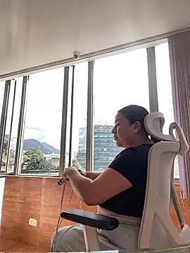 Zoey thompson online show from March 2026 07:41:02 PM