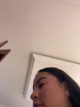 Zoey thompson online show from June 2026 09:28:02 PM
