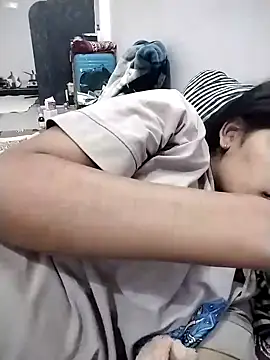 Snapshot of Sofia_kuuu chatting on November 2025 08:47:02 AM Sofia kuuu online show from November 2025 08:47:02 AM