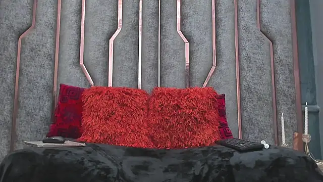 SienaFacchini online show from November 2025 07:14:02 PM