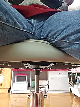 Nail Yummy online show from November 2025 04:01:01 AM