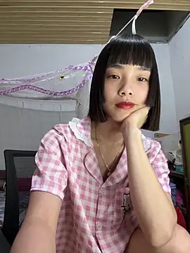 Snapshot of andymi1 chatting on June 2026 02:34:02 AM andymi1 online show from June 2026 02:34:02 AM