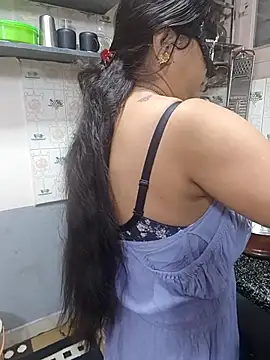 Queen Nightt online show from October 2025 03:59:02 AM