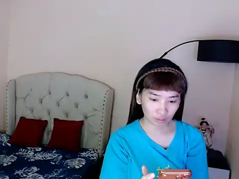 Snapshot of ShantalFoxxy_ chatting on July 2026 12:15:02 AM ShantalFoxxy online show from July 2026 12:15:02 AM