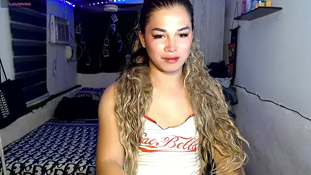 Snapshot of Miss_Chloe69 chatting on October 2025 02:45:02 AM Miss Chloe69 online show from October 2025 02:45:02 AM