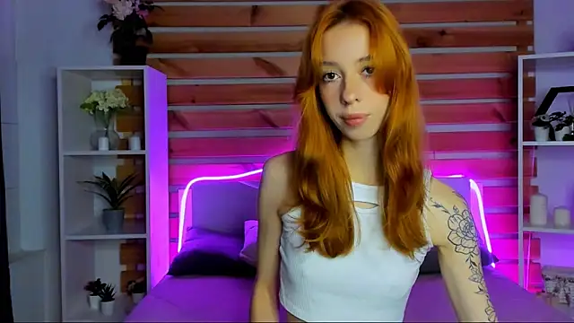 Snapshot of Lori_Williams chatting on September 2025 01:06:02 AM Lori Williams online show from September 2025 01:06:02 AM