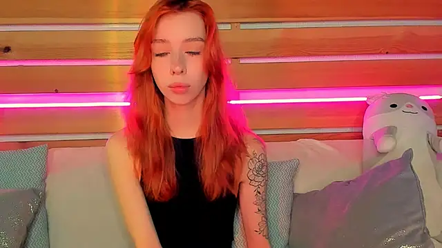 Snapshot of Lori_Williams chatting on October 2025 01:03:02 AM Lori Williams online show from October 2025 01:03:02 AM