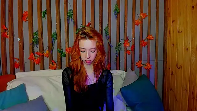 Snapshot of Lori_Williams chatting on December 2025 01:04:02 AM Lori Williams online show from December 2025 01:04:02 AM