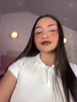 Snapshot of sweet_artemiis chatting on November 2025 07:43:01 PM sweet artemiis online show from November 2025 07:43:01 PM