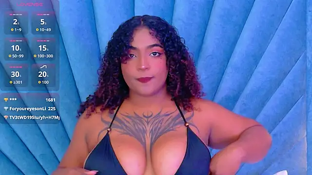 Snapshot of Cristal-Jonnes chatting on September 2025 02:26:01 AM Cristal-Jonnes online show from September 2025 02:26:01 AM