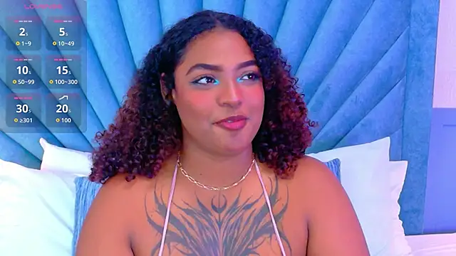 Snapshot of Cristal-Jonnes chatting on October 2025 03:31:02 AM Cristal-Jonnes online show from October 2025 03:31:02 AM